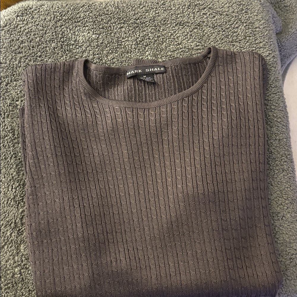 Elegant Dark Gray Crew Neck Cable Sweater